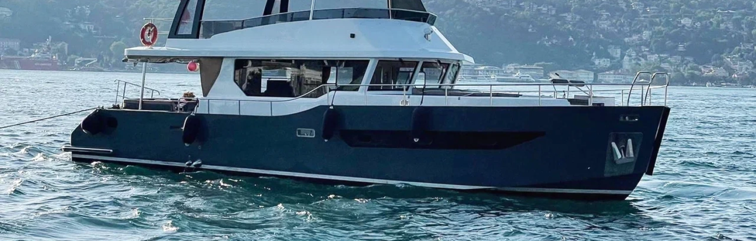 Yacht Berre lal