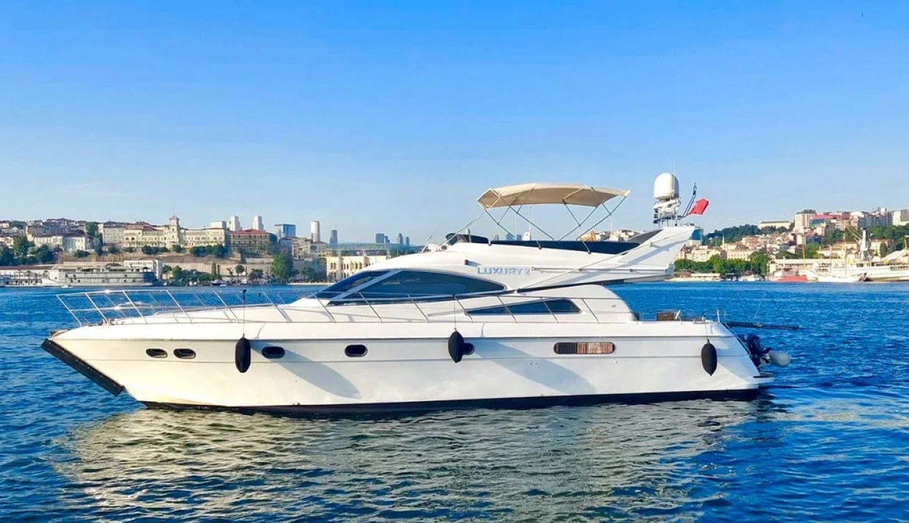 Yacht Luxury 2