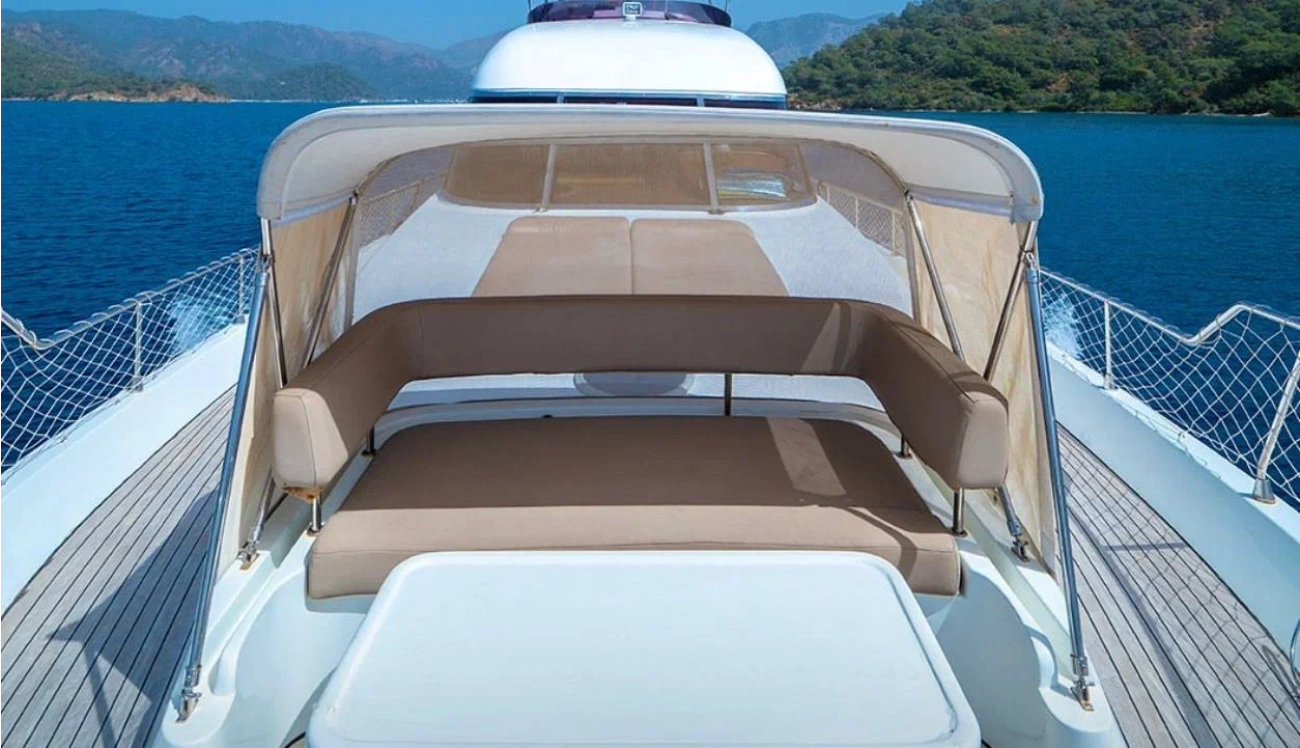 Yacht Luxury 3