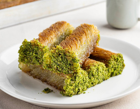 Burma Kadayif with Pistachio
