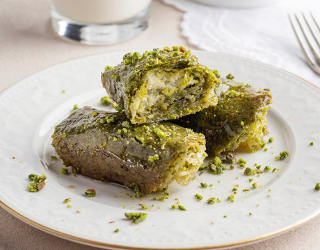 Pistachio Leaf Sobiyet