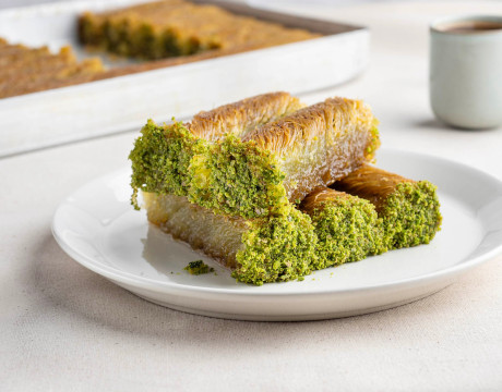Vegan Burma Kadayif with Pistachio