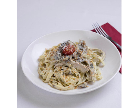 Fettuccine Alfredo