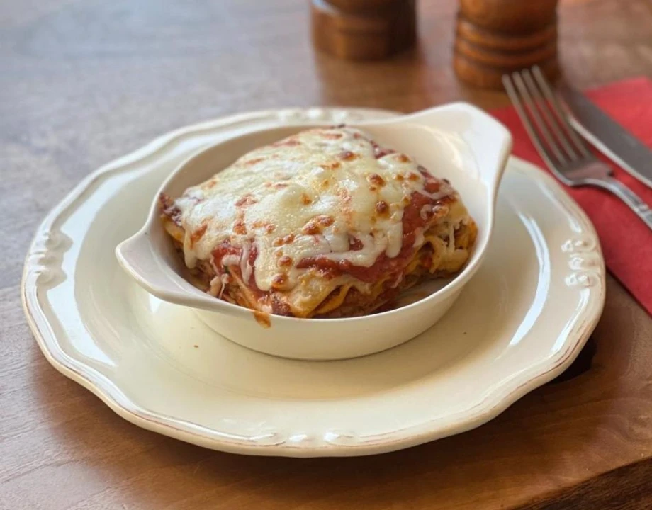 Lasagna in a stone oven