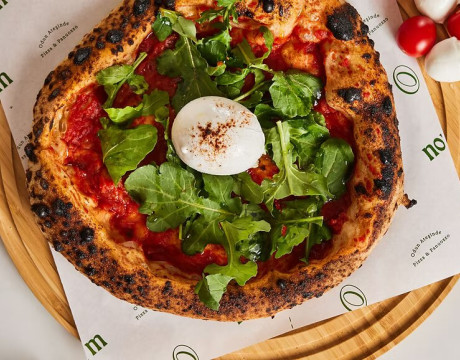 Burrata pizza