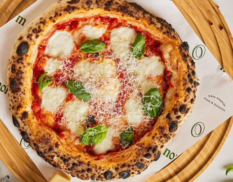 Margherita pizza
