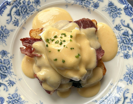 Eggs Benedict